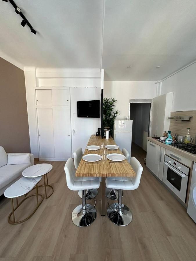 Nice - Appartement T3 Renove De 50 M2 Classe 2 Etoiles Extérieur photo